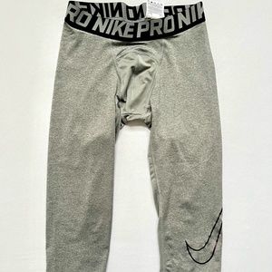 Boys Size L Nike 3/4 grey tights with black swish